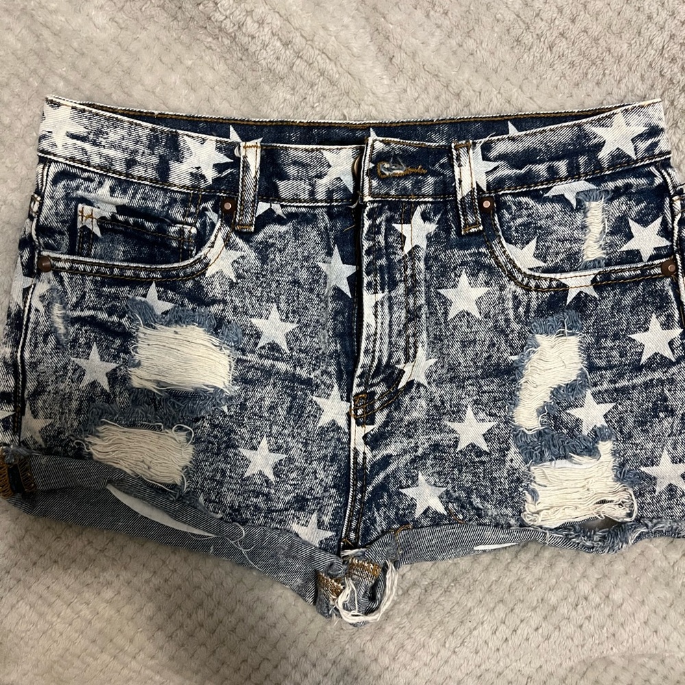 Forever21 Sz 28 Star-Spangled Dark Wash Distressed Jean Shorts